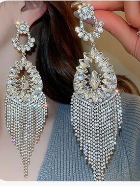 NEW Huge 6” Floral Cut Drop Earrings